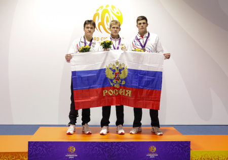 Российские фехтовальщики заняли весь пьедестал на III Играх стран СНГ