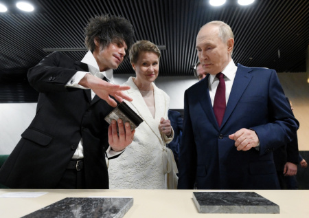 «Несмотря на то, что вы такой лохматый»: Путин похвалил архитектора