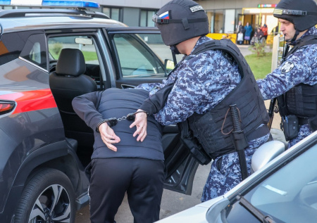 Устроившего кровавую поножовщину в центре Москвы задержали