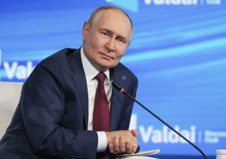 «Очевидный намек Трампу»: американист о заявлениях Путина на «Валдае»