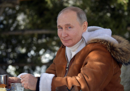 7 октября: день рождения Владимира Путина, день хлопка и Радогощь