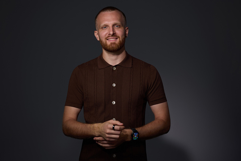 Антон Артюхов