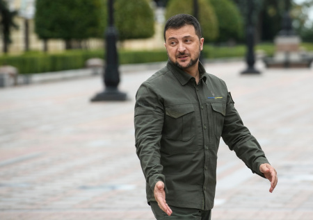«Предал всех, кого мог»: почему Зеленский избавляется от соратников