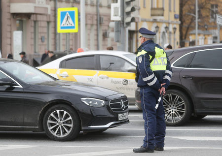 За что штрафуют водителей в Москве: скидки при уплате, изъятие прав
