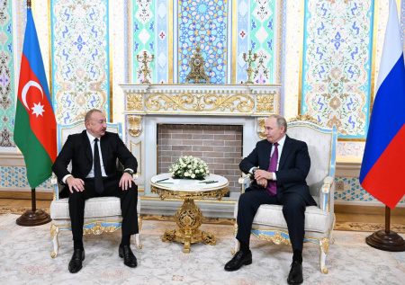 В Госдуме оценили проходящие в Душанбе переговоры Путина и Алиева