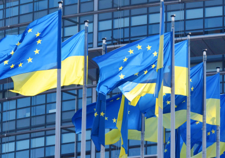 «У нее есть дефицит»: в ЕС озвучили масштабы бюджетной дыры Украины