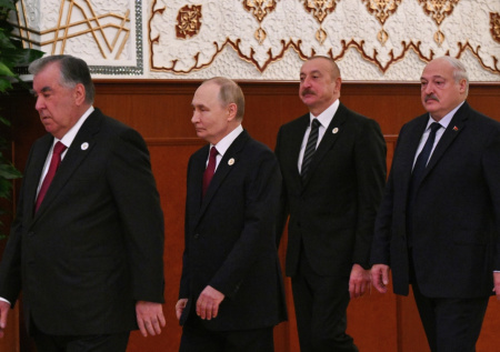 Президент Таджикистана дал старт новому саммиту СНГ