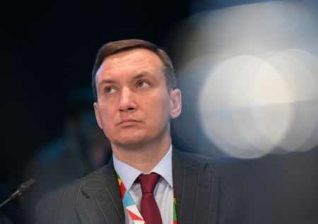Зеленский ввел санкции против главы «Алросы» и еще шести человек
