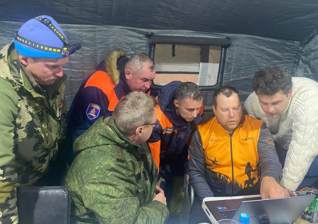 В поисках пропавшей семьи приняли участие более 1,4 тыс. человек