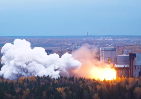 Роскосмос показал испытания первой ступени «Союза-5»