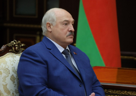 Лукашенко обвинил ЕС в стремлении «оттяпать» часть Украины