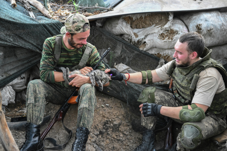 Военнослужащие подразделения интернациональной бригады «Пятнашка»