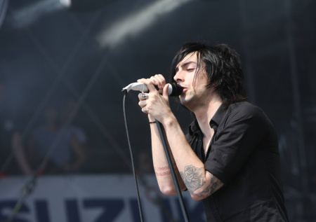 Двух мужчин задержали по подозрению в убийстве экс-вокалиста Lostprophets