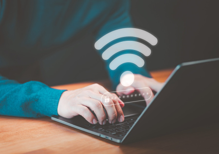 Россиян предупредили об уголовном преследовании за открытый Wi-Fi