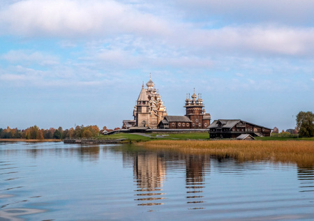 В Нижегородской области спустили на воду судно для заповедника Кижи