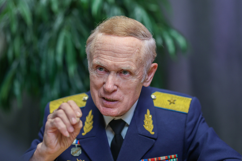 Владимир Попов