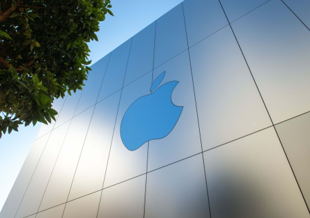 Шадаев заявил о возможных жестких мерах против Apple