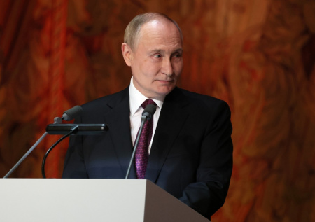Путин объяснил российский подход к традиционным ценностям