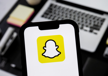 Snapchat уличили в распространении опасной информации об оружии