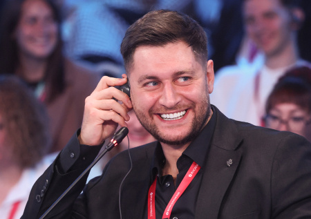 Экс-бойфренд Бузовой признался, что не хочет выходить из дома