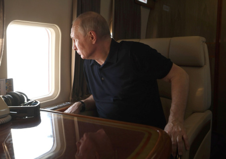 Обнародован возможный маршрут полета Путина на саммит с Трампом