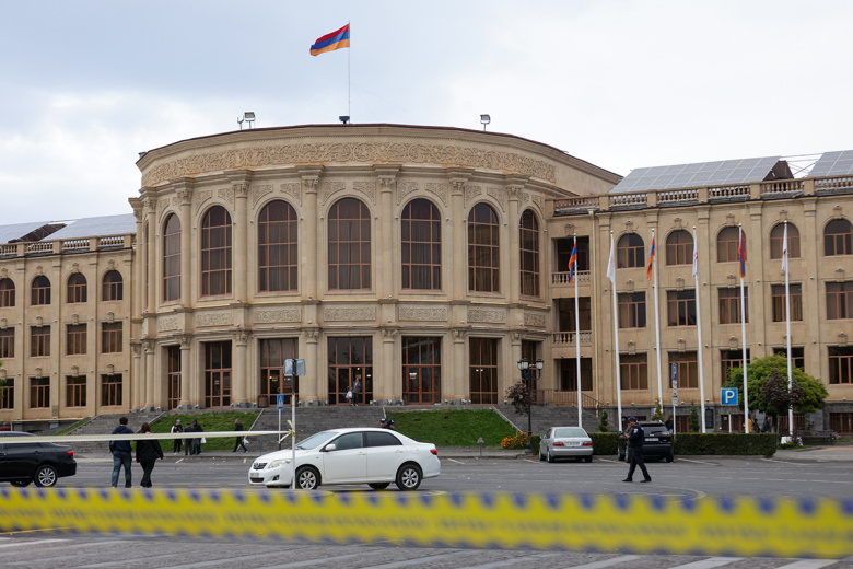 Здание мэрии в Гюмри