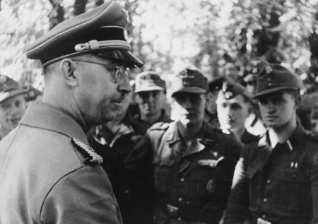 Немецкий священник пришел в ужас от родства с Гиммлером