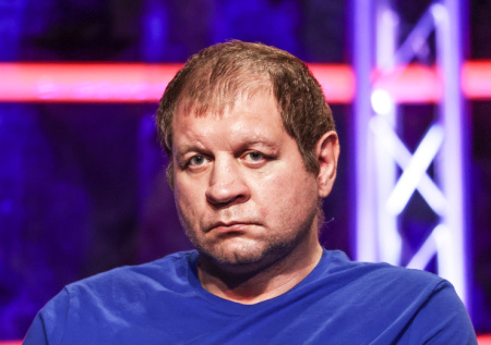 Российский боец MMA Александр Емельяненко выписался из больницы