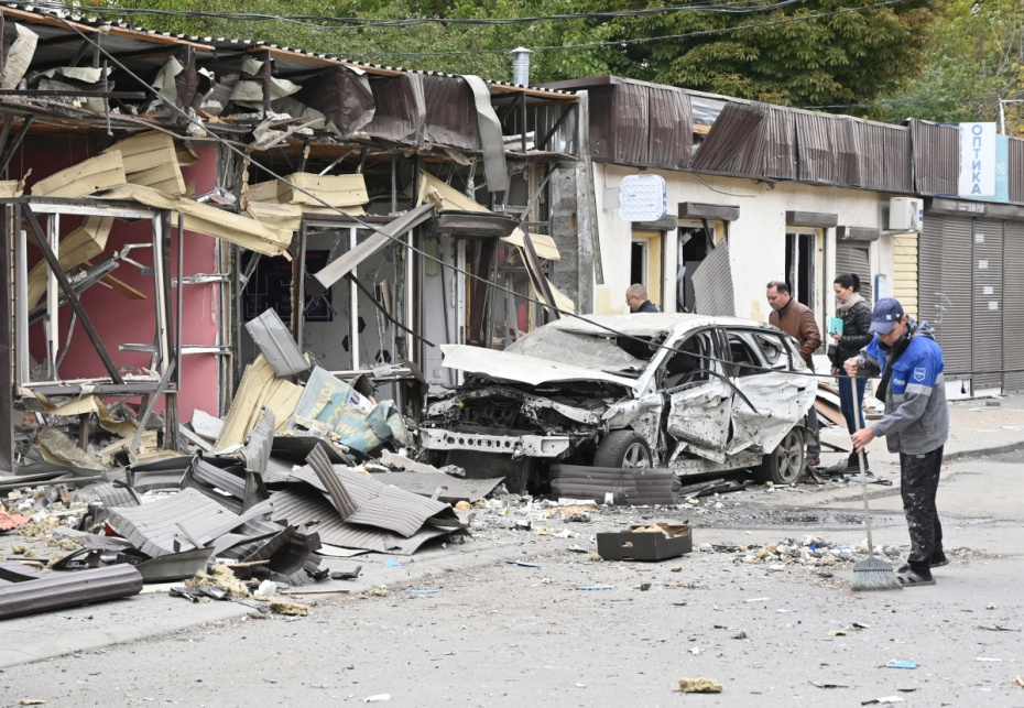 Последствия удара ВСУ в Батайске