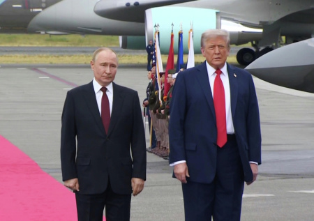 В Кремле ответили, будут ли страны ЕС на саммите Путина и Трампа