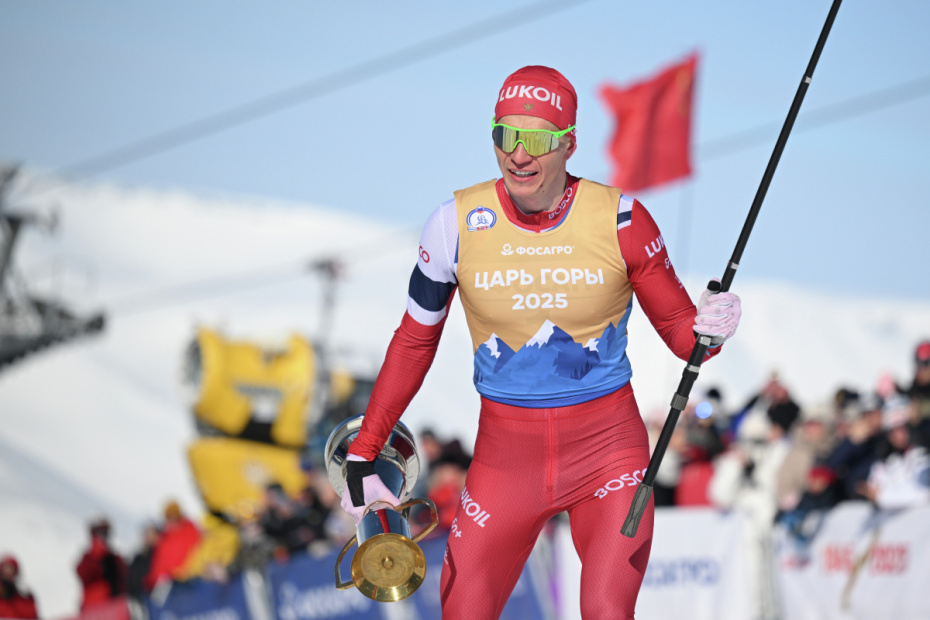 Александр Большунов