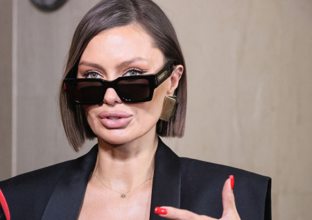 Боня ответила хейтерам после покорения Эвереста