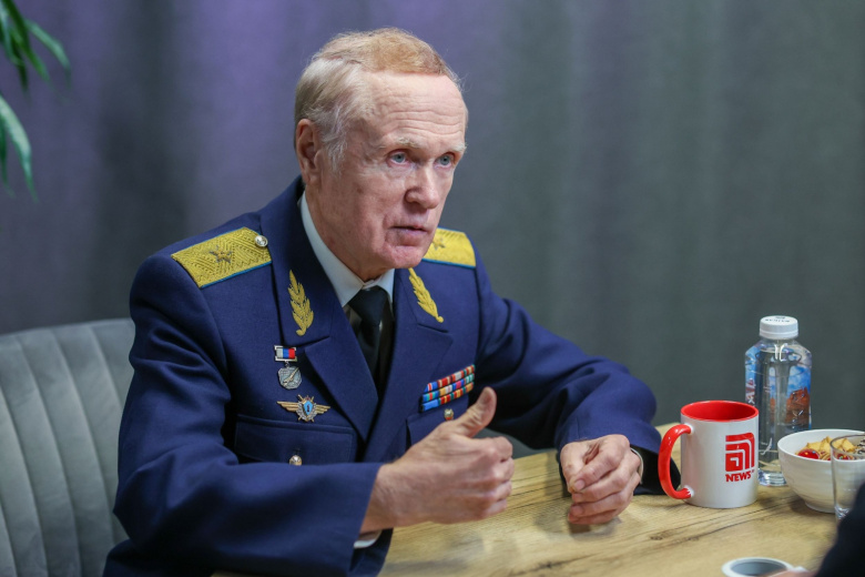 Владимир Попов