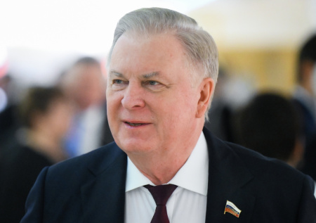Представляющий Бурятию в Совфеде сенатор досрочно сложил полномочия