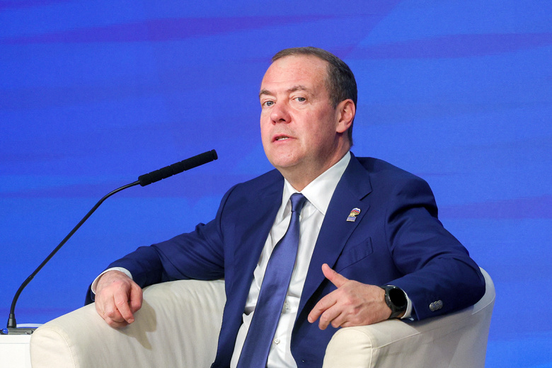 Дмитрий Медведев