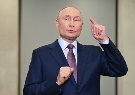 Путин напомнил о санкциях США во время первого срока Трампа