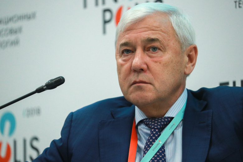 Анатолий Аксаков