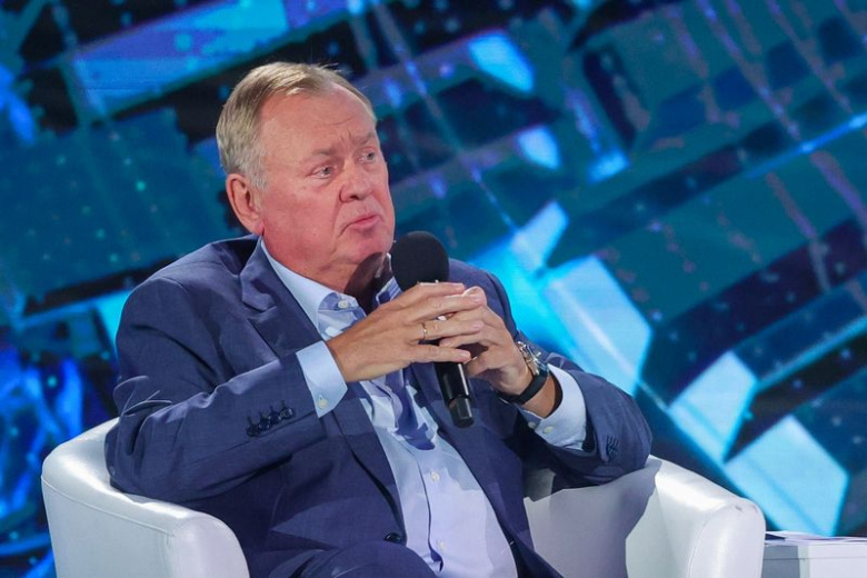 Андрей Костин