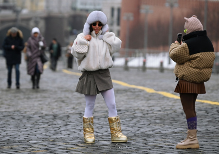 В ЦУМ продают меховые шапки из 90-х за полмиллиона
