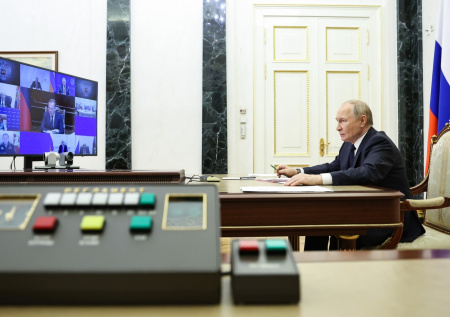 Путин обсудил с Совбезом усиление антитеррористических мер