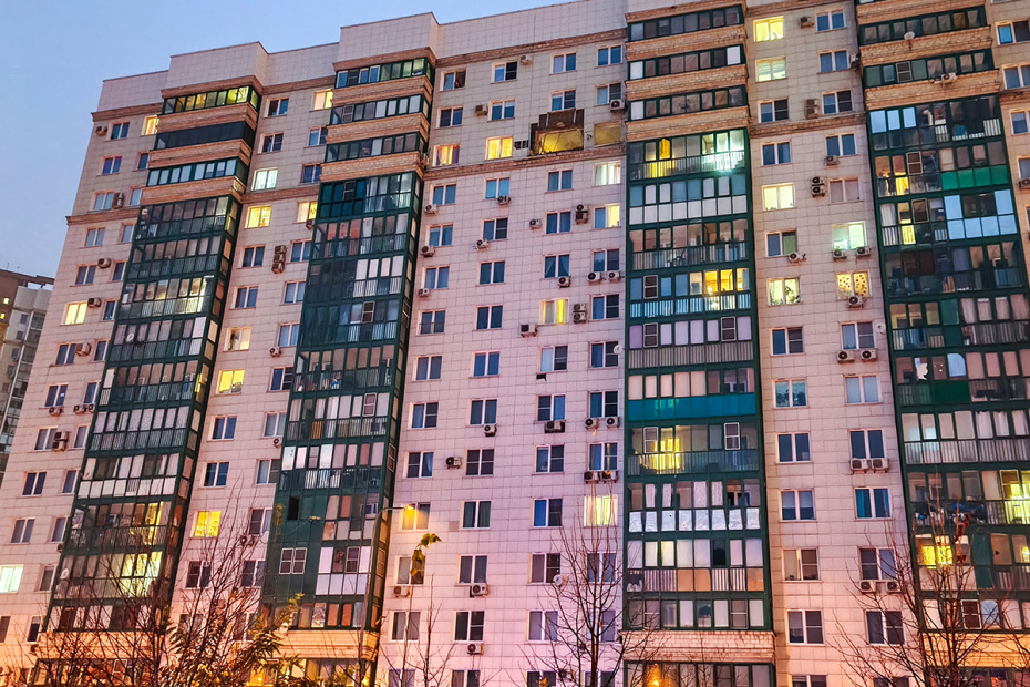 Московская область. Красногорск. Жилой дом, где произошел взрыв в результате атаки БПЛА
