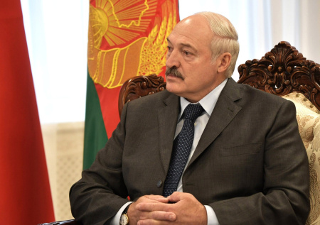 Лукашенко потребовал вылизать всю Белоруссию