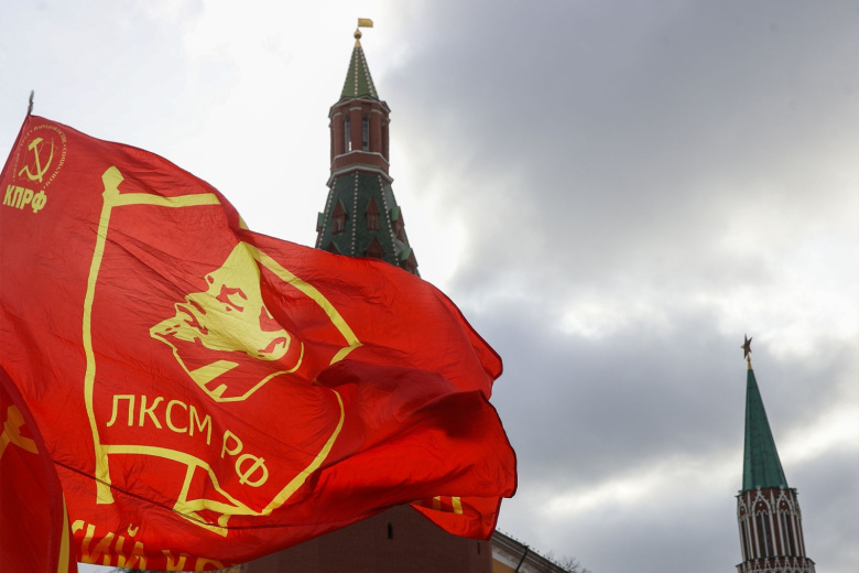 С Днем рождения комсомола — подборка бесплатных открыток к празднику