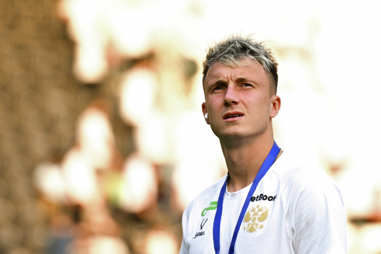 Александр Головин