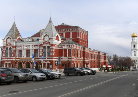 Парковки Самары: бесплатные места скоро станут платными. Изучаем локации