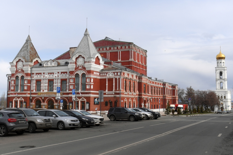 Парковки Самары: бесплатные места скоро станут платными. Изучаем локации