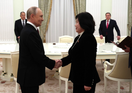 Путин через министра передал послание Ким Чен Ыну