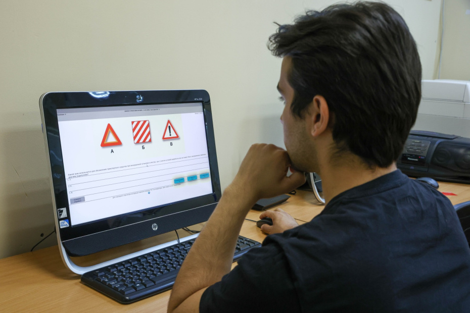 Получение прав в 2025 году в первый раз: как это сделать и куда обращаться?