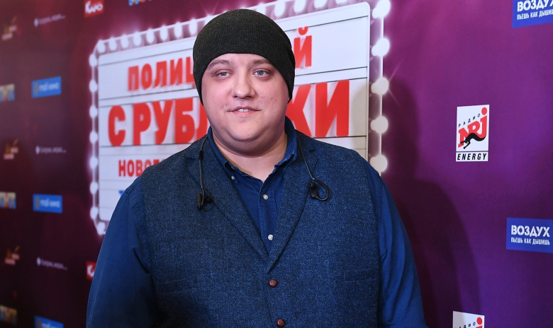 Роман Попов