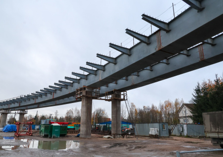 Рабочие начали строить вторую очередь развязки М-32 в Петербурге